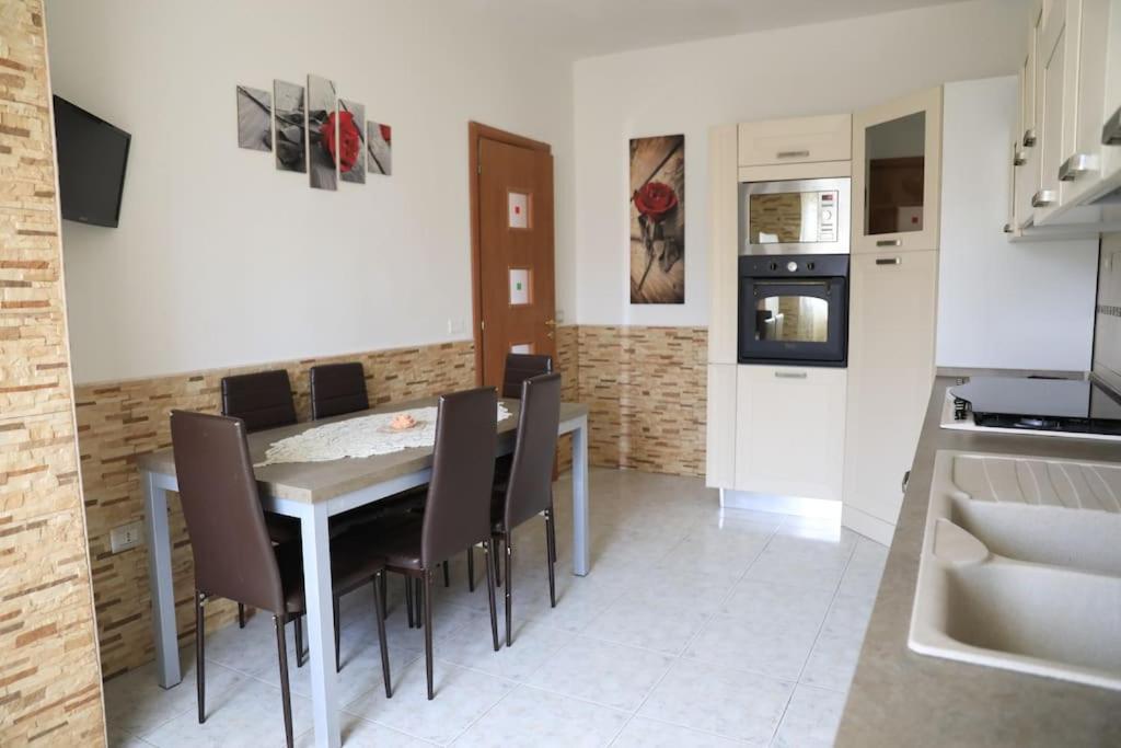 Апартаменти Due Minuti Dal Mare Con Balcone Vista Mare Тропеа Екстер'єр фото